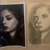 Il mio progetto del corso: Ritratto realistico con matite di grafite. Un projet de Illustration traditionnelle, Beaux Arts, Esquisse , Dessin au cra, on, Dessin, Dessin de portrait, Dessin réaliste, Dessin artistique , et Dessin anatomique de Michela Sabbatini - 20.03.2022