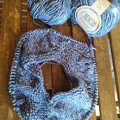 Mi Proyecto del curso: Introducción al punto con agujas circulares. Un proyecto de Diseño de complementos, Tejido, Tejido de punto y Diseño textil de ninamacr - 21.03.2022