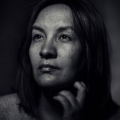 Mi Proyecto del curso: Fotografía de retrato moderna . Photograph, Portrait Photograph, Photographic Lighting, Studio Photograph, Digital Photograph, and Fine-Art Photograph project by Wenuan Escalona - 03.21.2022