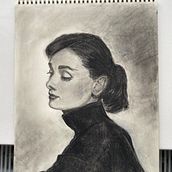 My project for course: Artistic Charcoal Portraiture: Creating Atmosphere. Traditional illustration, Fine Arts, Drawing, Portrait Drawing, Realistic Drawing, and Artistic Drawing project by caline_pash - 03.21.2022