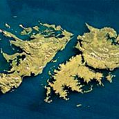 Malvinas: La Gloria mas gloriosa. Link Juego:  file:///C:/Users/Marcos/Desktop/Malvinas_%20La%20Gloria%20m%C3%A1s%20Gloriosa..html. Un proyecto de Videojuegos, Guion y Diseño de videojuegos de Marcos Aragona - 22.03.2022