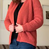 Mi Proyecto del curso: Crochet: crea prendas con una sola aguja. Un proyecto de Diseño de moda, Tejido, DIY, Crochet y Diseño textil de tonnela - 22.03.2022