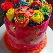 My project for course: Decorative Buttercream Flowers for Cake Design. Design, and DIY project by Gosegomang Samson - 03.22.2022