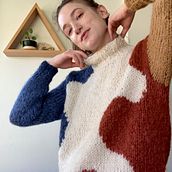 My project for course: Intarsia Knitwear Design and Creation. Un projet de St, lisme, Art textile, DIY, Tricot , et Design textile de Emily - 21.03.2022
