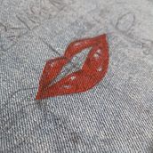 Mi Proyecto del curso: Diseño de moda: pintura y bordado sobre prendas. Projekt z dziedziny  Malarstwo, Projektowanie mod,  Haft, DIY, Upc, cling, Wzornictwo tekst i liów użytkownika Majo Rodriguez - 24.03.2022