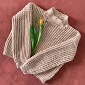 Hygge Sweater: Creating Garments Using Crochet. Fashion Design, Fiber Arts, DIY, Crochet, and Textile Design project by Karen Guzmán - 03.30.2022