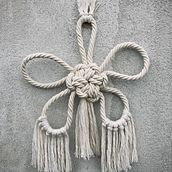 Il mio progetto del corso: Campionario di nodi in macramè. Accessor, Design, Arts, Crafts, Fiber Arts, Macramé, and Textile Design project by Nina - 03.30.2022