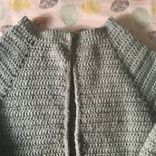 Mi Proyecto del curso:  Top-down: prendas a crochet de una sola pieza. Fashion Design, Fiber Arts, DIY, Crochet, and Textile Design project by Reyes Esteban Moreno - 03.30.2022