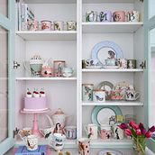 Styling a kitchen dresser with pastel hues. . Interior Design, Design & Instagram Photograph project by Geraldine Tan - 03.31.2022