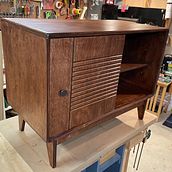 My project for course: Furniture Design and Construction for Beginners. Projekt z dziedziny Craft, Projektowanie i w, rób mebli, Projektowanie wnętrz, DIY i Obróbka drewna użytkownika Bill Diedrich - 31.01.2022
