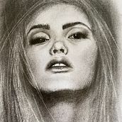 My project for course: Artistic Charcoal Portraiture: Creating Atmosphere. Traditional illustration, Fine Arts, Drawing, Portrait Drawing, Realistic Drawing, and Artistic Drawing project by Hayley Hladilo - 04.03.2022