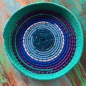 My project for course: Basket Weaving for Beginners: The Coiling Technique. Un progetto di Design di accessori, Artigianato, Fashion design, Fiber Art e Textile Design di Linda Ekvall - 04.04.2022