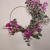 Il mio progetto del corso: Creazione di una ghirlanda con fiori secchi. Design, Interior Design, L, scape Architecture, DIY, Floral, Plant Design, and Textile Design project by oro_alessia - 04.08.2022
