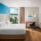 Hilton Garden Inn - Aeropuerto Cancun. Architecture, Architectural Photograph & Interior Architecture project by Ione Green - 04.08.2022