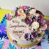 Mi Proyecto del curso: Flores de crema de mantequilla para cake design. Design, and DIY project by carla_ibarras - 04.11.2022