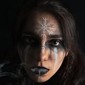 Fotografías de retrato - Retoque digital . Un proyecto de Fotografía, Post-producción fotográfica		, Fotografía de retrato y Fotografía de estudio de Mateo Flaker - 31.10.2021