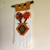 Mi Proyecto del curso: Tejido de tapices en telar de alto lizo. Een project van Craft,  Interieurdecoratie, Textiel, Weven y Textielontwerp van Andrea Martel Sotomayor - 13.04.2022