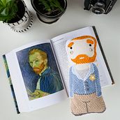 Van Gogh doll. Un progetto di Punch needle, Textile Design, Artigianato, Architettura d'interni e Ricamo di Elena Mariño - 15.04.2022