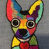 Mi Proyecto del curso: Retratos bordados en pedrería. Accessor, Design, Embroider, Decoration, and Textile Design project by Nicoletta Devoto - 04.25.2022