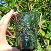 Vasos grabados a mano. Arts, and Crafts project by Ana Escoz Conejo - 04.25.2022