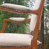 Mi Proyecto del curso: Restauración y tapizado de sillas. Arts, Crafts, Furniture Design, Making, Interior Design, DIY, Woodworking, Upc, and cling project by Maria Victoria Pieri de los Santos - 05.29.2022