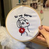 Meu projeto do curso: Técnicas básicas para bordado de letras. Un proyecto de Bordado y Diseño textil de Caroline Bondim - 12.05.2022