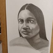 Retrato realista . Pencil Drawing project by Óscar González - 05.15.2022