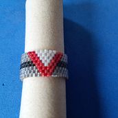 My project for course: Beaded Jewelry Design: Weave Elegant Patterns part 1: rings. Un progetto di Design di accessori, Artigianato, Design di gioielli e Fiber Art di Kasia Aragon - 19.05.2022