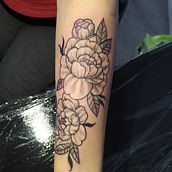 Mi proyecto del curso: Técnicas de tatuaje blackwork con línea fina. Tattoo Design project by Amaru Sandoval - 05.21.2022