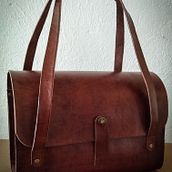 Mi proyecto del curso: Creación de bolsos de cuero artesanales para principiantes. Design, Accessor, Design, Arts, Crafts, and Sewing project by Rich Lopez - 05.21.2022