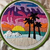 Mi proyecto del curso: Bordado: diseño y colores abstractos. Un proyecto de Artesanía, Bordado y Tejido de Aida Velázquez - 22.05.2022