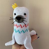 Mi proyecto del curso: Crochet: crea y transforma tus amigurumis. Arts, Crafts, To, Design, Fiber Arts, DIY, Crochet, Amigurumi, and Textile Design project by Jennifer Jiménez - 05.24.2022