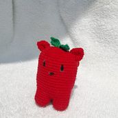 Manzanagato. Arts, Crafts, To, Design, Fiber Arts, Crochet, Amigurumi, and Textile Design project by zgcesar33 - 05.27.2022
