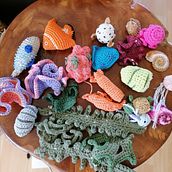 My project for course: Crochet Techniques for Sea Life and Animals. Un projet de Création d'accessoires, Artisanat, Art textile, Crochet , et Design textile de scheilamanica - 05.06.2022