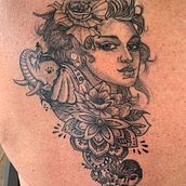 Mein Kursprojekt: Tätowiertechniken: Blackwork und Fineline. Un progetto di Design di tatuaggi di bianca.weileder - 01.06.2022