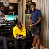 Stonebwoy Campaign. Un progetto di Pubblicità, Cinema, video e TV e Marketing di creativemichaeldibs - 09.06.2022