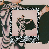 Celebrating Keith Haring: Photographer Billie Black puts the spotlight on LGBTQIA+ creators. Un progetto di Fotografia, E-commerce e Content marketing di Jessica Lopez - 09.06.2022