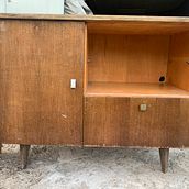 Mi proyecto del curso: Restauración y transformación de muebles para principiantes. Un proyecto de Artesanía, Diseño, creación de muebles					, Diseño de interiores, DIY, Carpintería, Upc y cling de ivelina_gincheva - 09.06.2022