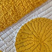 Mi proyecto del curso: Bordado XL con aguja mágica. Un progetto di Ricamo, Interior Design, Punch needle e Textile Design di grifi_88 - 16.06.2022