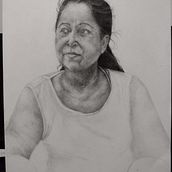 Mi proyecto del curso: Retrato realista con lápiz de grafito. Un proyecto de Ilustración tradicional, Bellas Artes, Bocetado, Dibujo a lápiz, Dibujo, Dibujo de Retrato, Dibujo realista, Dibujo artístico y Dibujo anatómico de Isabel Villagran - 18.06.2022