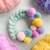 My project for course: Pom-Pom Design and Creation. Arts, Crafts, Decoration, DIY, and Textile Design project by Nicki O'Donoghue - 06.18.2022