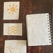 My project for course: Introduction to Hand-Painting on Clothing. Un proyecto de Artesanía, Pintura, DIY, Upc, cling y Diseño textil de odile.louissidney - 18.06.2022
