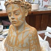 Busto Curso de Cristina Córdova. Un proyecto de Escultura de Maite Rodríguez Villagarcía - 19.06.2022