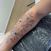 Mijn project van de cursus: Inleiding tot tatoeëren. Traditional illustration, Tattoo Design, and Botanical Illustration project by Ing Van't Hart - 06.19.2022
