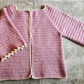 Mi proyecto del curso:  Top-down: prendas a crochet de una sola pieza. Un proyecto de Diseño de moda, Tejido, DIY, Crochet y Diseño textil de calabacita - 19.06.2022
