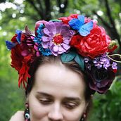My project for course: Floral Headpiece: Using Flowers to Create Accessories. Accessor, Design, Fashion Design, DIY, Floral, and Plant Design project by Sovailescu Alexandra - 06.20.2022
