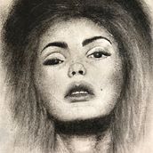 My project for course: Artistic Charcoal Portraiture: Creating Atmosphere. Un progetto di Illustrazione tradizionale, Belle arti, Disegno, Disegno di ritratti, Disegno realistico e Disegno artistico di Jackie Carey - 20.06.2022