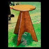 Mi proyecto del curso: Carpintería profesional para principiantes. Projekt z dziedziny Craft, Projektowanie i w, rób mebli, Projektowanie wnętrz, DIY i Obróbka drewna użytkownika Sebastian Rojas Maureira - 21.06.2022