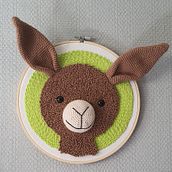 Mi proyecto del curso: Punch needle y crochet: crea personajes únicos. Arts, Crafts, To, Design, Embroider, Fiber Arts, DIY, Crochet, Punch Needle, and Textile Design project by Lisou Liz - 06.27.2022