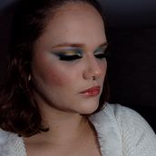 Meu projeto do curso: Introdução a técnicas de maquiagem profissional. Un proyecto de Cine, vídeo, televisión, Dirección de arte, Diseño de moda y Fotografía de moda de Naiara Gomes - 29.06.2022